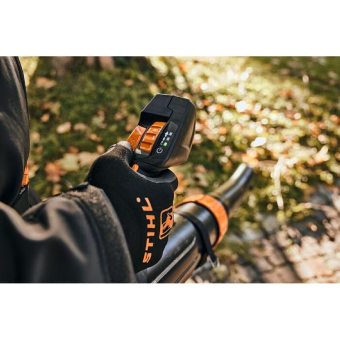 Stihl BGA 300 Cordless Blower - Image 3
