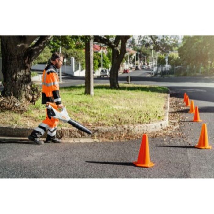 Stihl BGA 86 Cordless Blower - Image 2