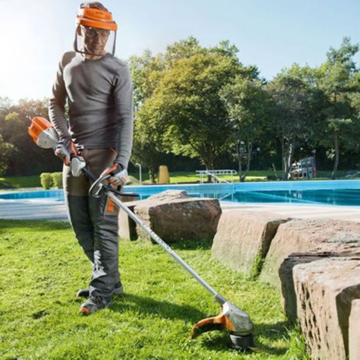 Stihl FSA 90R Cordless Brushcutter - Image 2