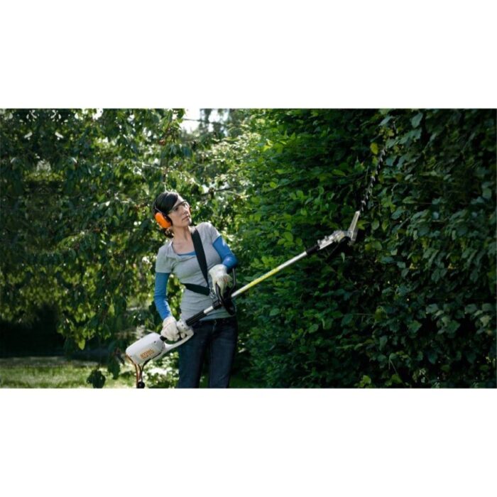 Stihl HLE 71 Corded Long-reach Hedgetrimmer - Image 2