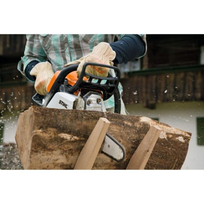 Stihl MS 211 C-BE Chainsaw - Image 3