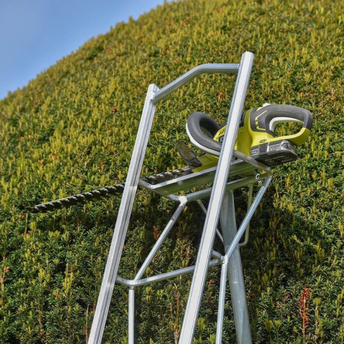 Hendon Platform Tripod Ladder - Image 3