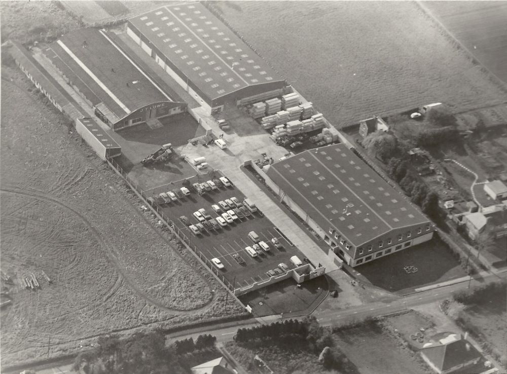 LGM History J T Lowes warehouse & Showroom size 1000