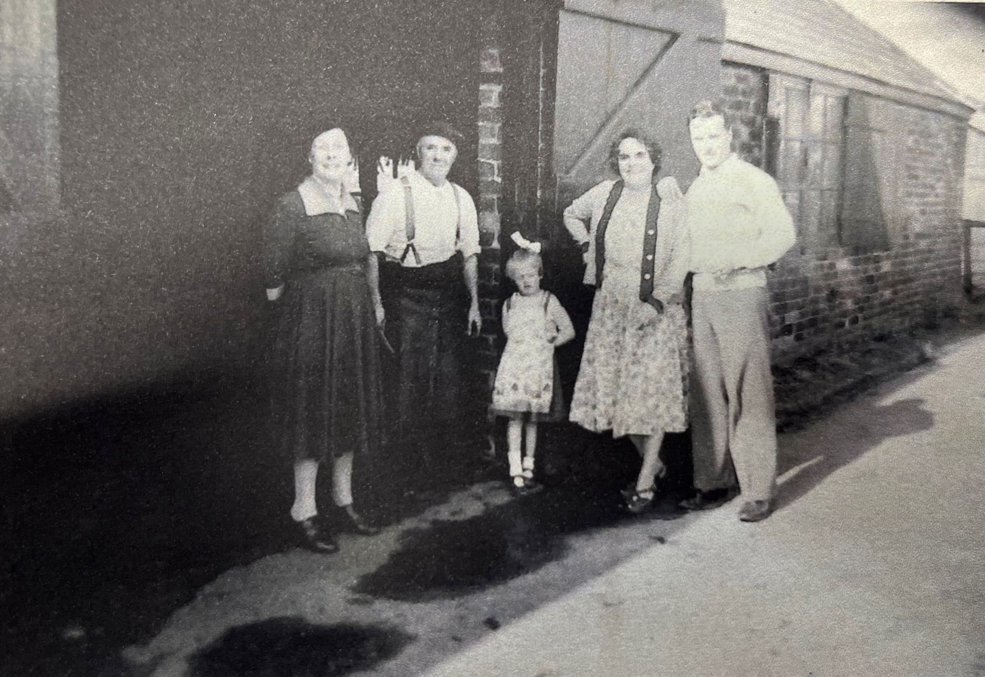 LGM history (blacksmiths) size 1000